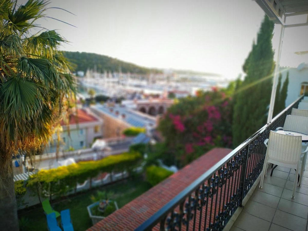 Yalçın Hotel Çeşme