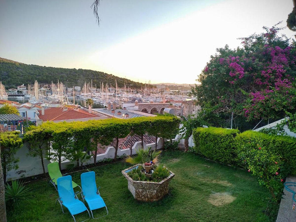 Yalçın Hotel Çeşme