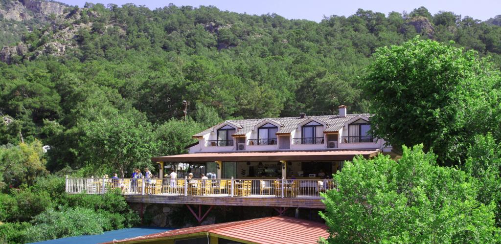 S3 Seahorse Hotel & Beach Club