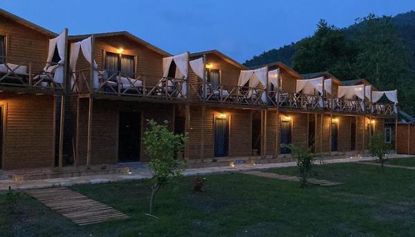 Fnm Luxury Bungalows & Restaurant