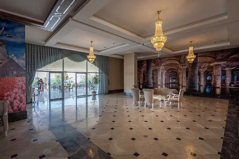 Simurg Halal Luxury Hotel