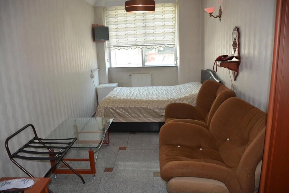Sadıkoğlu Otel