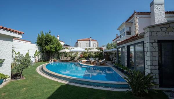 Sedirli Ev Alaçatı