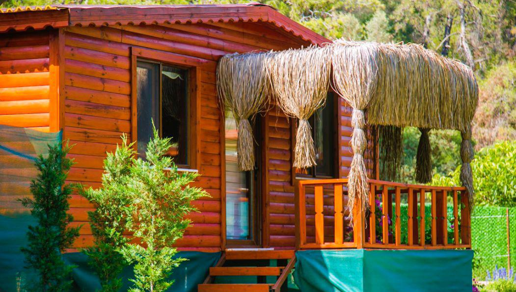 Acar Bungalow House