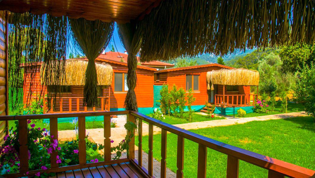 Acar Bungalow House
