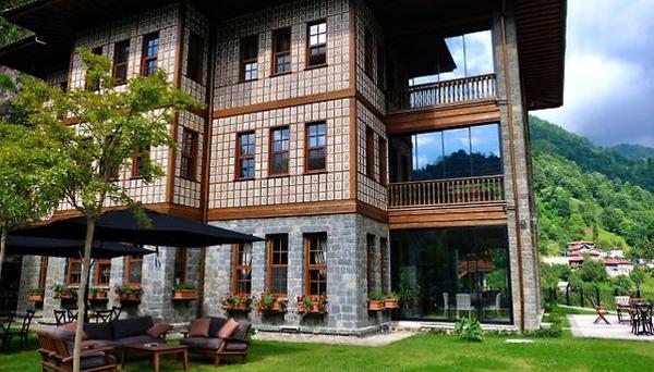 Hakoni House