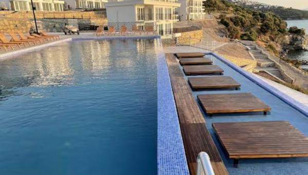 Ni Marin Hotel