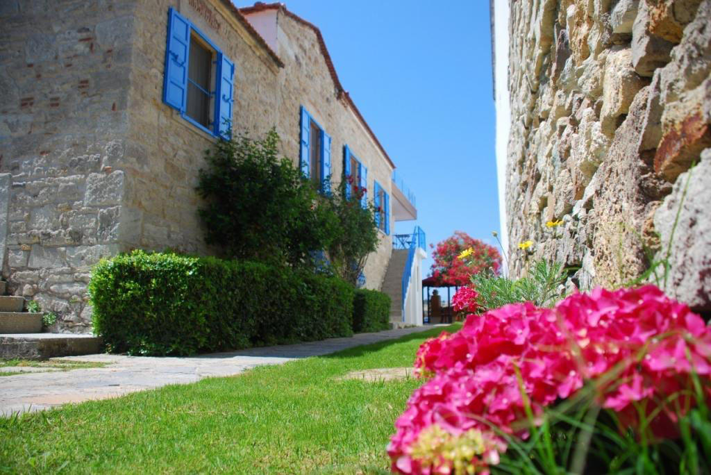Foça Antik Hotel