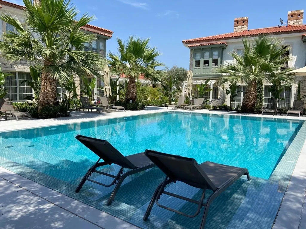 Lotus Alaçatı Konaklari