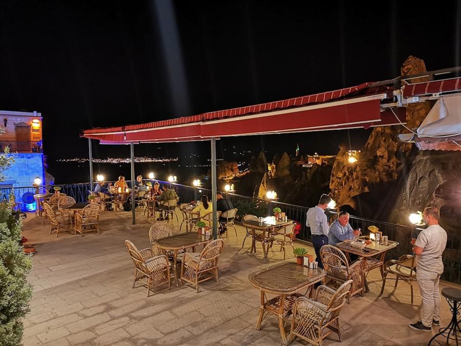 Hermes Cave Hotel
