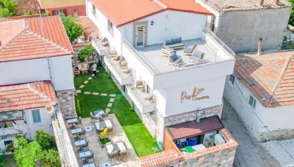 Parla Otel Küçükköy