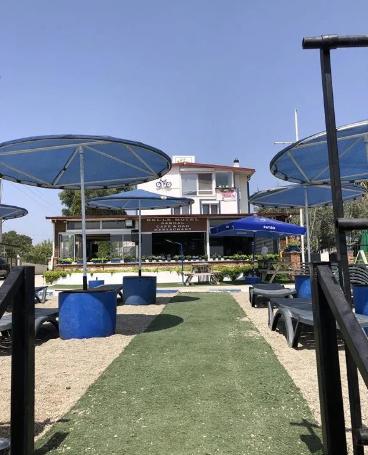 Bells Beach Hotel