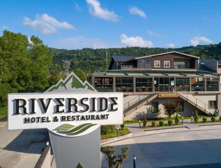 Riverside Hotel & Restaurant