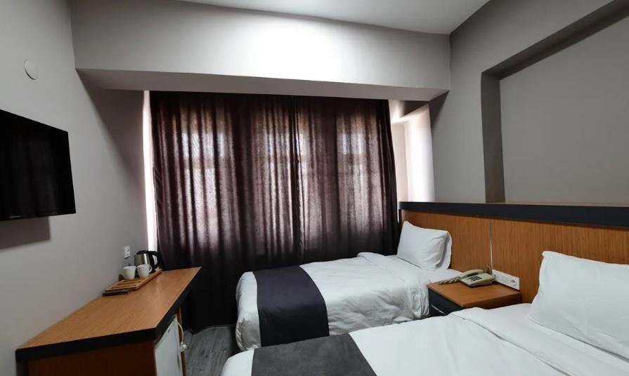 Raindrop Hotel