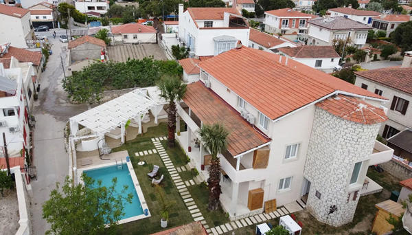 Alaçatı Londia Hotel