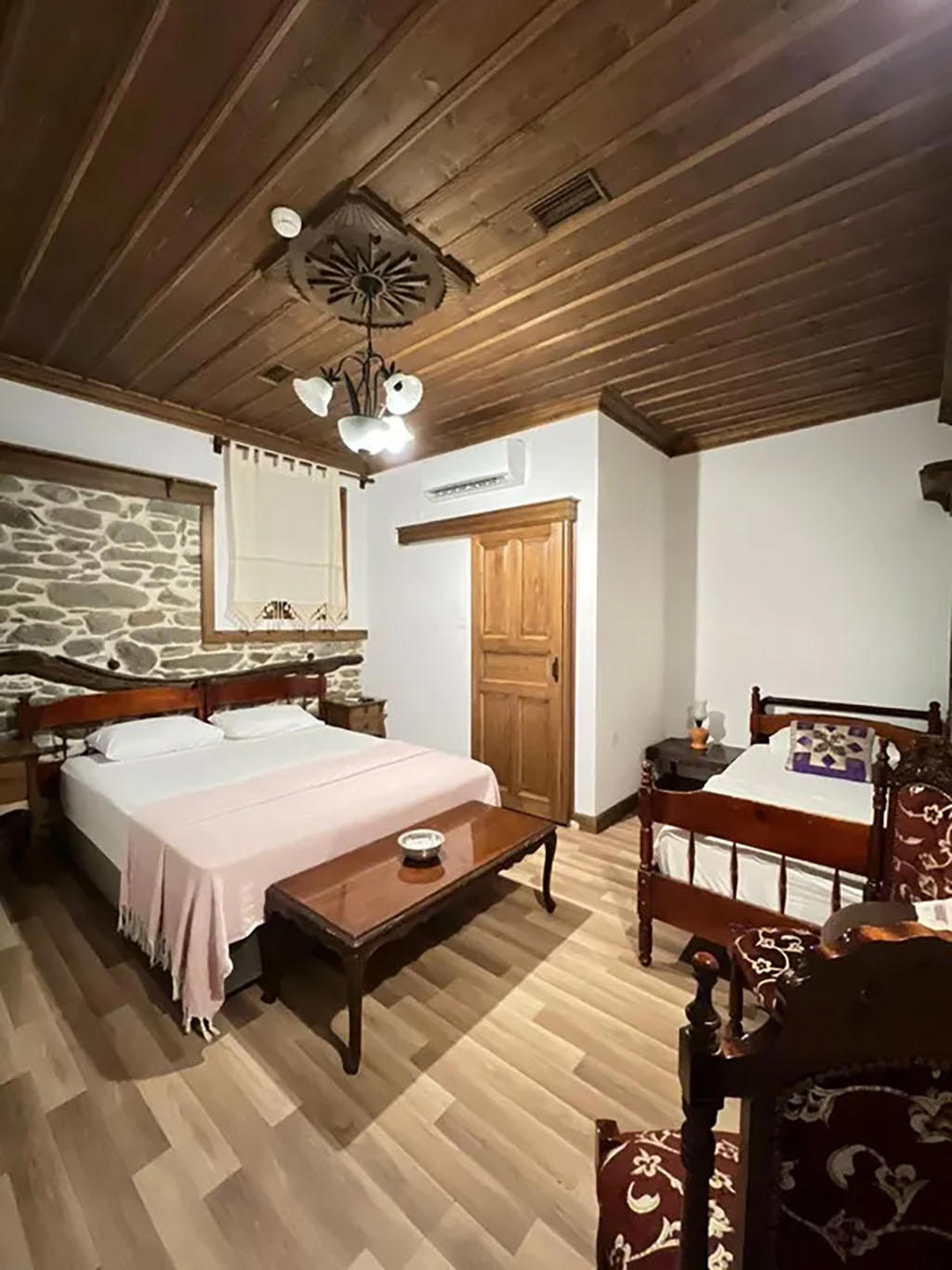 Birgi Lavinya Otel