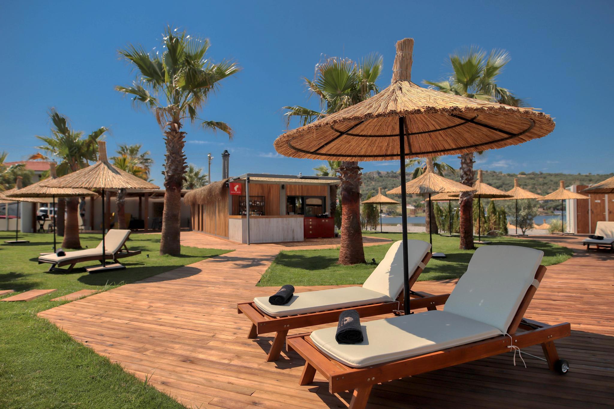 Anda Beach Bistro Rooms
