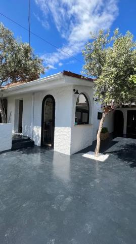 Elia Otel