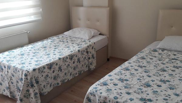 Karabina Eylül Aparts