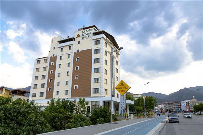 Grand Itimat Hotel
