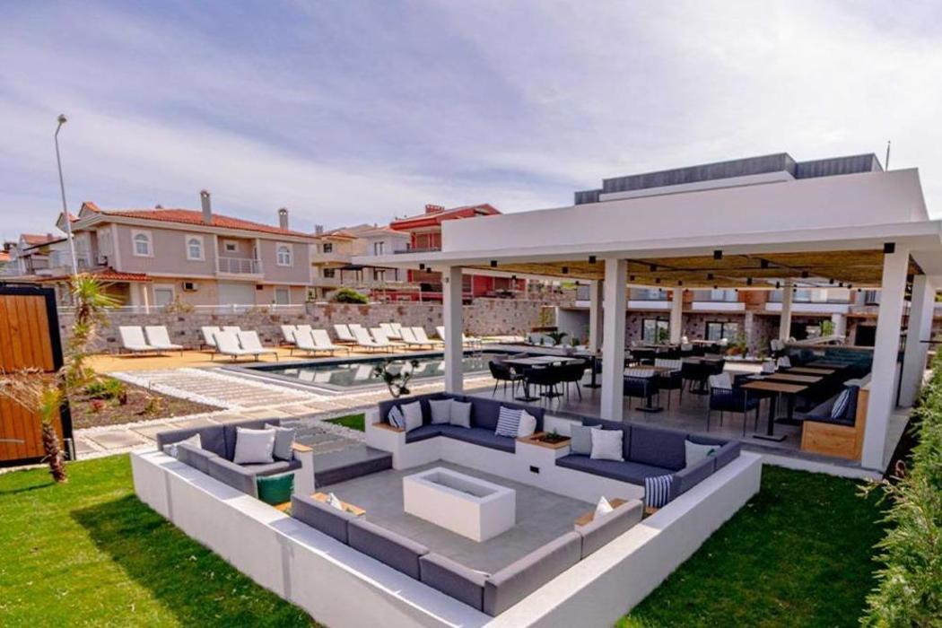Leone Cunda Edition Otel +12