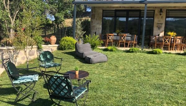 Pionia Country House