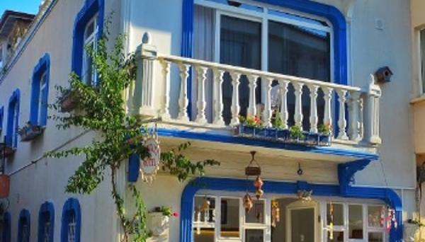 Deniz Kızı Motel Küçükkuyu