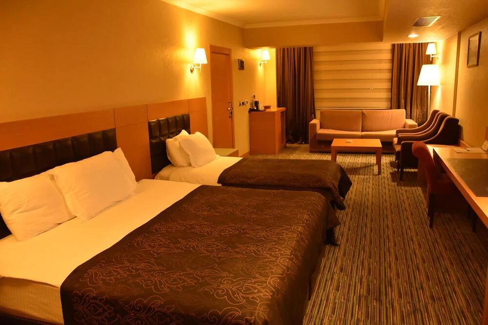 Grand Simay Hotel