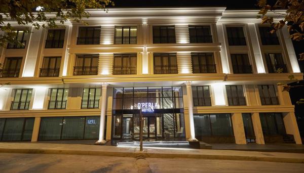 Operla Airport Hotels Trademark Collection by Wyndham