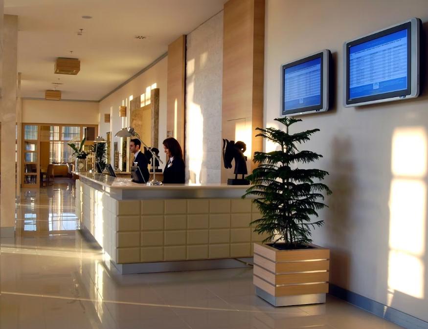 Wow Airport Hotel