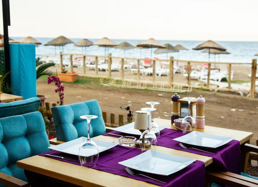 Kara Kedi Beach Bungalow