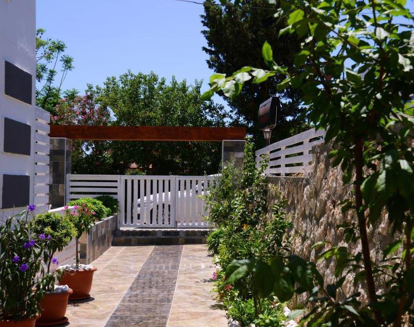 Neruda Hotel