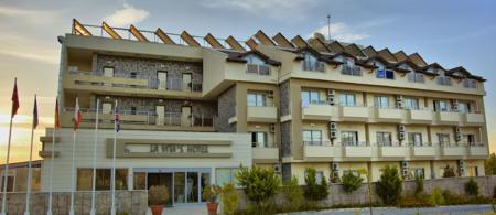 Lavitas Hotel