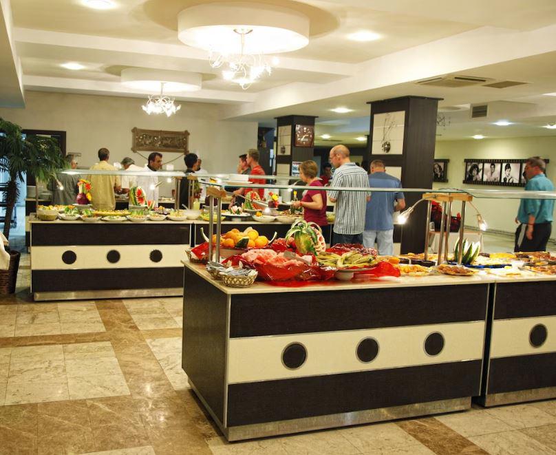 Lavitas Hotel