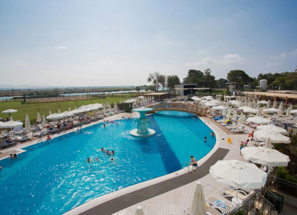 Water Side Resort & Spa