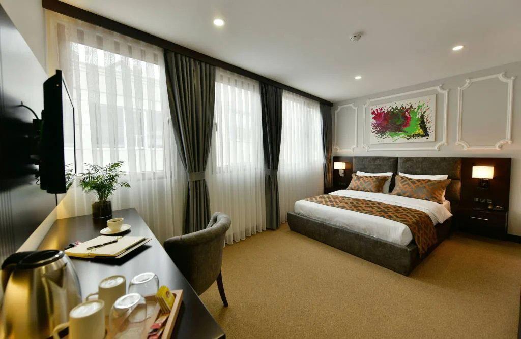 Ghan Hotel