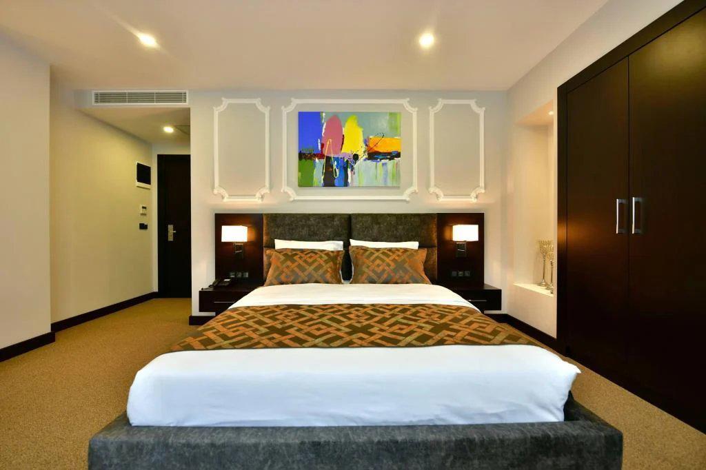 Ghan Hotel
