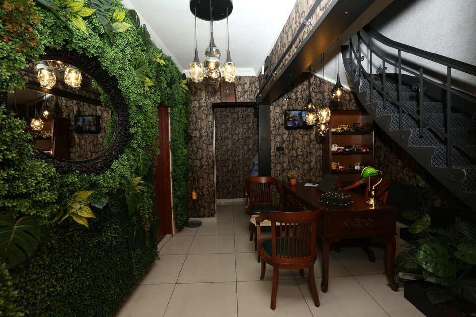 Azre Hotel