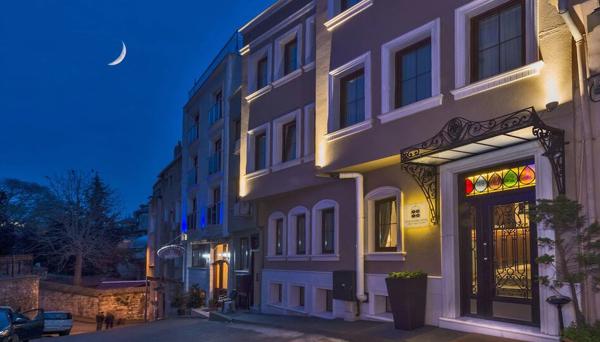 Four Doors Hotel