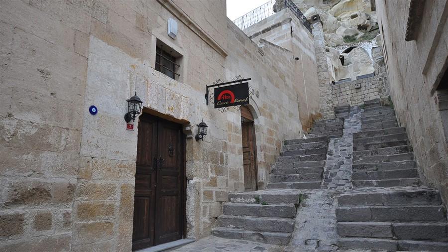 Has Cave Konak