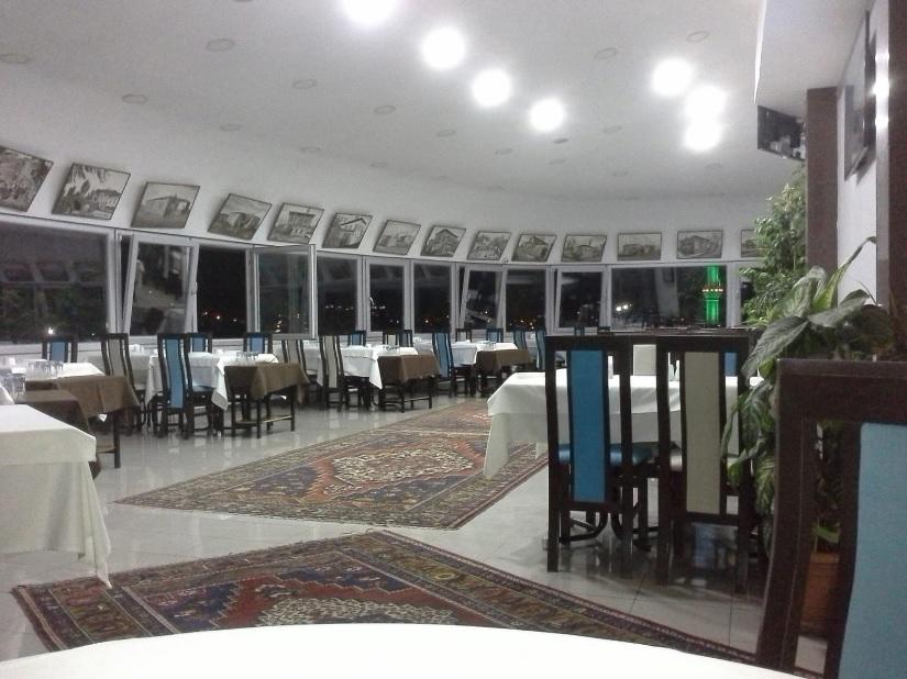 Üç Yıldız Hotel