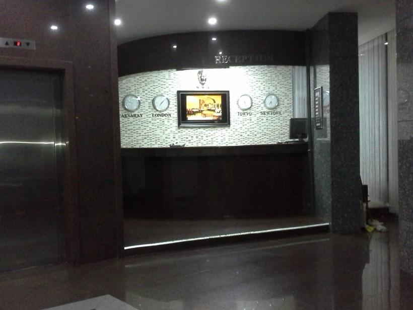Üç Yıldız Hotel