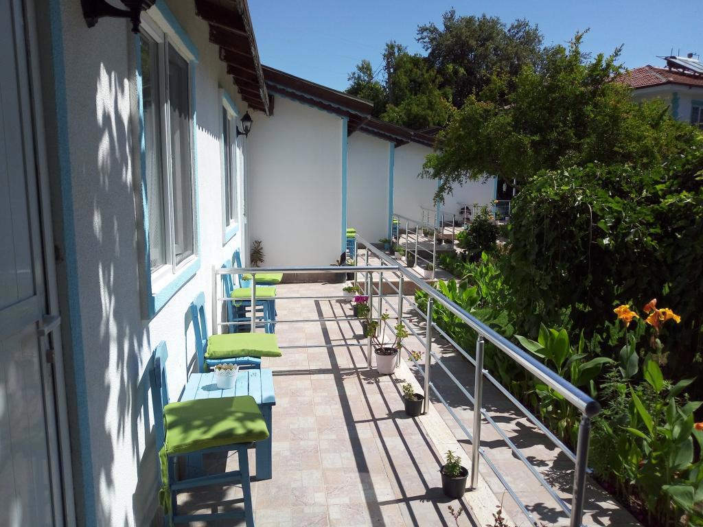 Maviş Pansiyon Selimiye