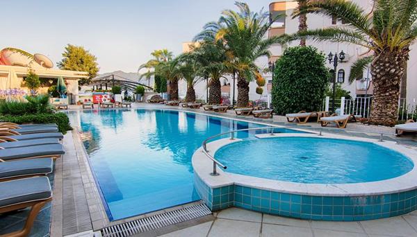 Romance Beach Hotel