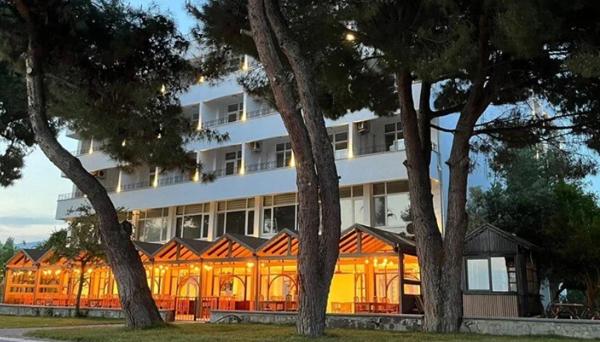 Atay Hotel