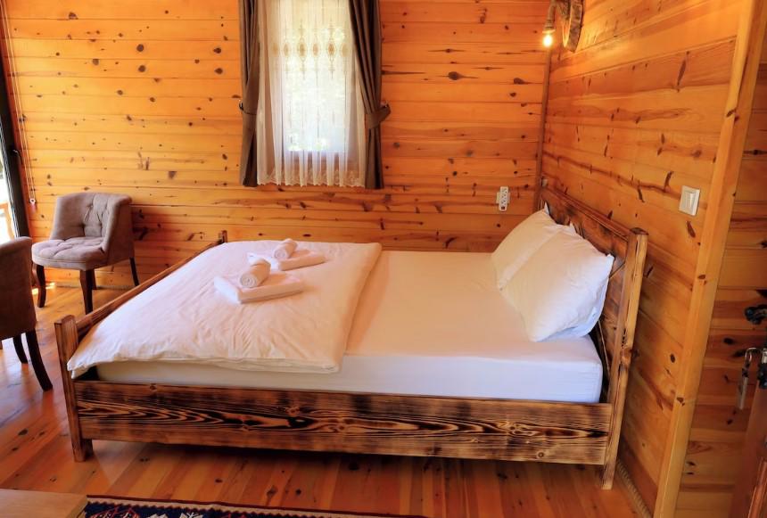 Teona Çağlayan Bungalov