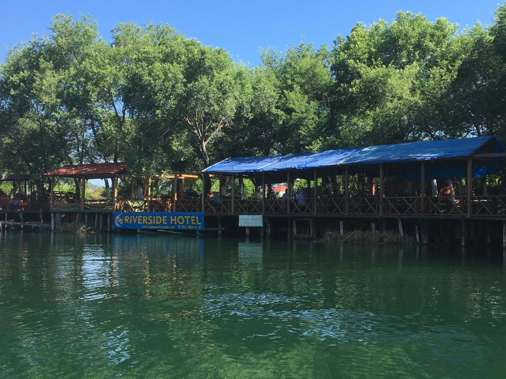 Riverside Hotel