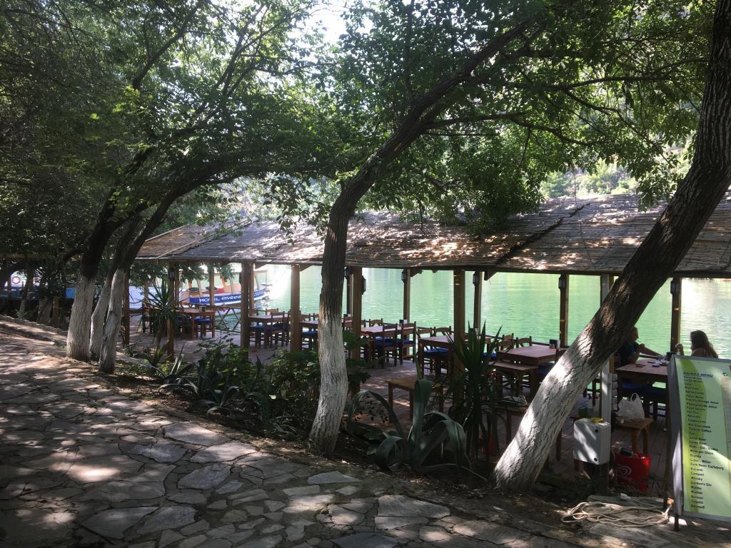 Riverside Hotel