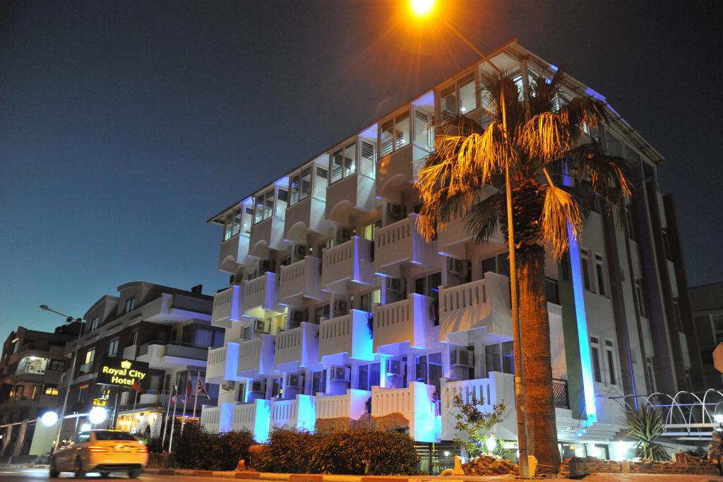 Royal City Hotel