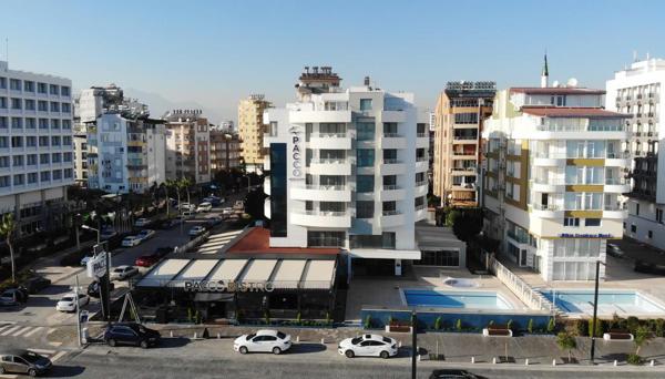 Reo Hotel & Spa